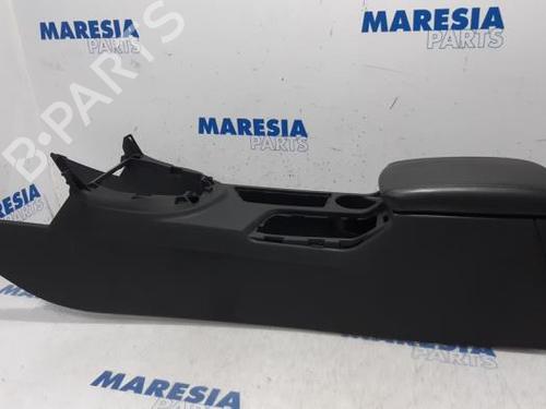 Used Middle console PEUGEOT RCZ 1.6 16V (156 hp) 31443384