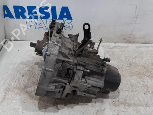 gearbox-renault-twingo-i-c06_-1993-1994-1995-1996-1997-1998-1999-2000-2001-2002-2003-2004-2005-2006-2007-2008-2009-2010-2011-2012-31426530 main image