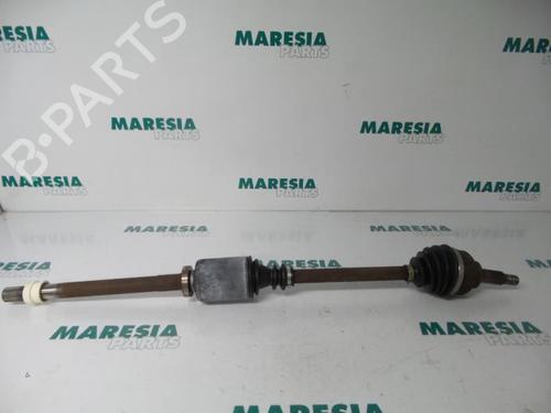 Used Right front driveshaft RENAULT TRAFIC II Van (FL) 1.9 dCi 100 (FL0C, FL0K, FL0B) (101 hp) 31442897