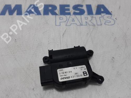 other-lancia-thesis-841_-2002-2003-2004-2005-2006-2007-2008-2009-31455046 main image