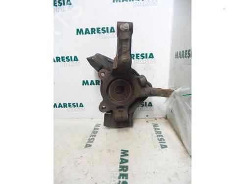 Right front steering knuckle PEUGEOT EXPERT (224_) 1.9 D | BP31460068M26