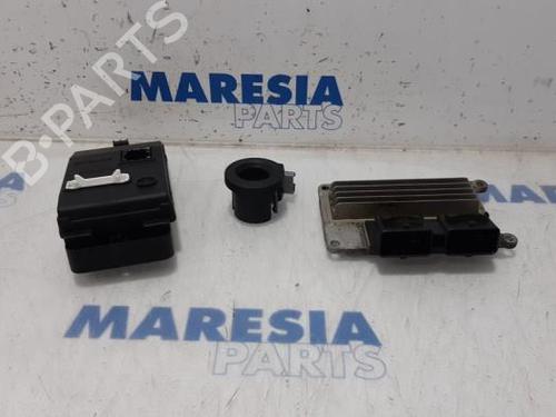 Used Engine control unit (ECU) RENAULT TWINGO I (C06_) 1.2 16V (C06C, C06D, C06K) (75 hp) 31451934