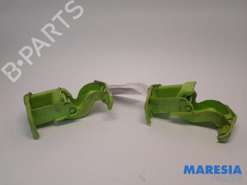 Used Hinge/Door check strap RENAULT TRAFIC III Van (FG_) 1.6 dCi 95 (FGMJ, FGMR) (95 hp) 31413937