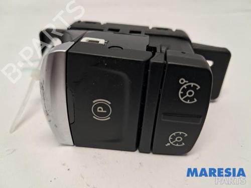 Used Switch RENAULT MEGANE IV Grandtour (K9A/M/N_) 1.3 TCe 115 (K9N9) (116 hp) 31457031