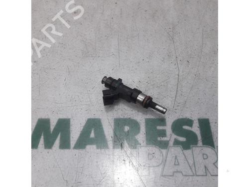 Inyector RENAULT CAPTUR I (J5_, H5_) 0.9 TCe 90 (90 hp) 31514774