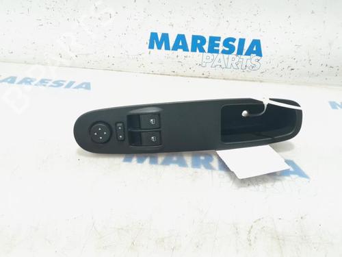 Used Switch FIAT PUNTO EVO (199_) 1.4 (199AXB1A) (77 hp) 31512866