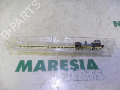 Used Third brake light CITROËN C5 III (RD_) 1.6 HDi 110 (RD9HL0, RD9HR8, RD9HRA) (112 hp) 31529754