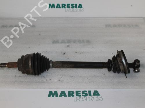 Used Left front driveshaft RENAULT MEGANE I Classic (LA0/1_) 1.9 dCi (LA05, LA1F) (102 hp) 31472665