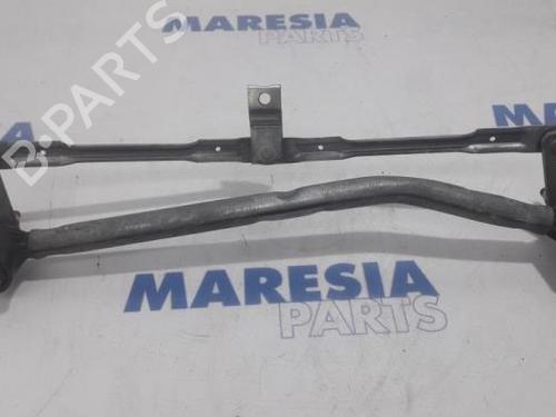 Used Front wipers mechanism ALFA ROMEO 159 Sportwagon (939_) 2.4 JTDM (939BXD1B, 939BXD12) (200 hp) 31392098
