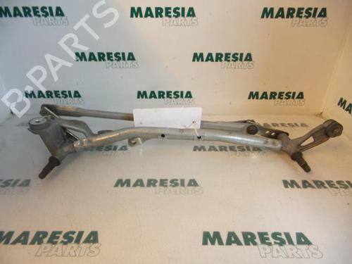 Used Front wipers mechanism RENAULT MEGANE II Estate (KM0/1_) 1.5 dCi (KM16) (103 hp) 31492483