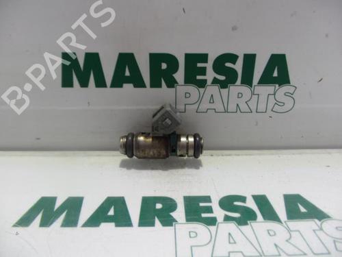 injector-renault-espace-iii-je0_-1996-1997-1998-1999-2000-2001-2002-31505168 main image