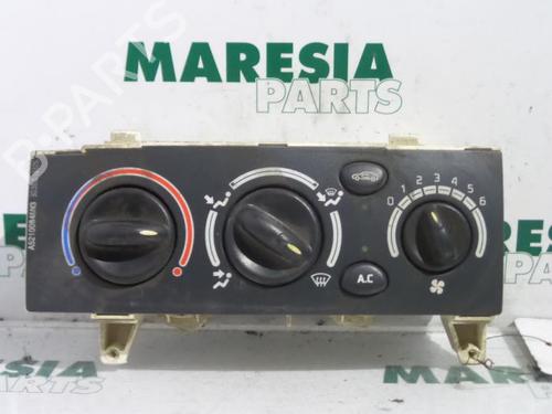 Used Climate control RENAULT MEGANE I Coach (DA0/1_) 1.6 e (DA0F) (90 hp) 31514618