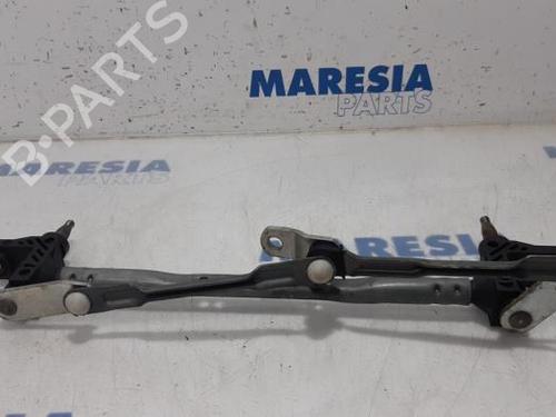 front-wipers-mechanism-fiat-500-312_-2007-31406408 main image