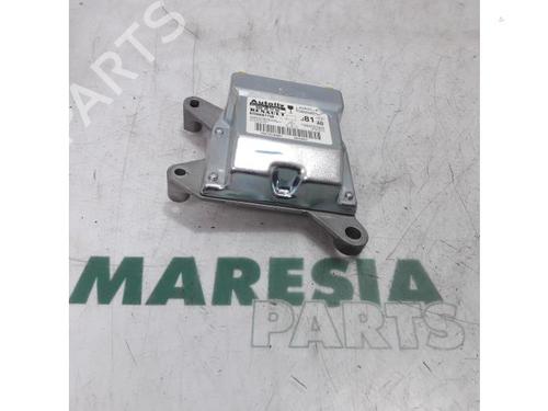 Used ECU airbags RENAULT ESPACE IV (JK0/1_) 3.0 dCi (JK0E, JK0Y) (181 hp) 31530194