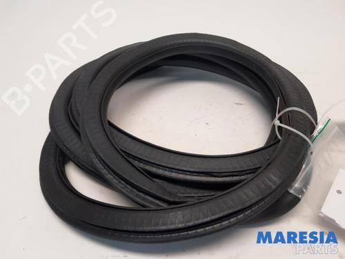 BP31525112C142 main image