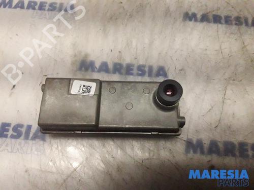 Used Camera Camera RENAULT MEGANE IV Hatchback (B9A/M/N_) 1.2 TCe 100 (B9MS) (100 hp) 40157914 40157914