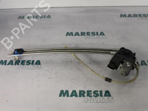 Elevador vidro trás esquerdo RENAULT ESPACE IV (JK0/1_) 2.2 dCi (JK0H) (150 hp) 31509721