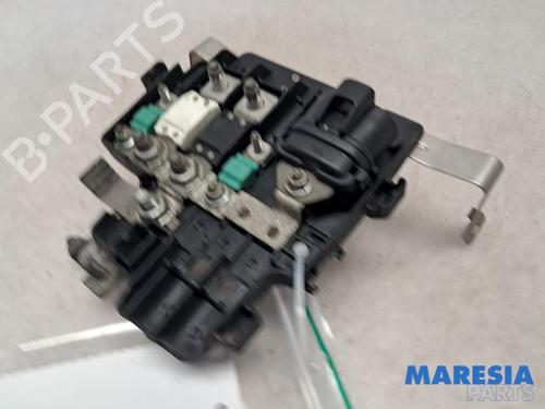 Fuse box RENAULT KANGOO / GRAND KANGOO II (KW0/1_) 1.6 16V (KW03, KW09, KW0D, KW0U, KW0W, KW13) | BP31392253E1