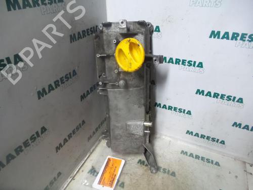 Used Valve cover RENAULT CLIO II (BB_, CB_) 1.4 (B/CB0C, B/CB0S) (75 hp) 31501417