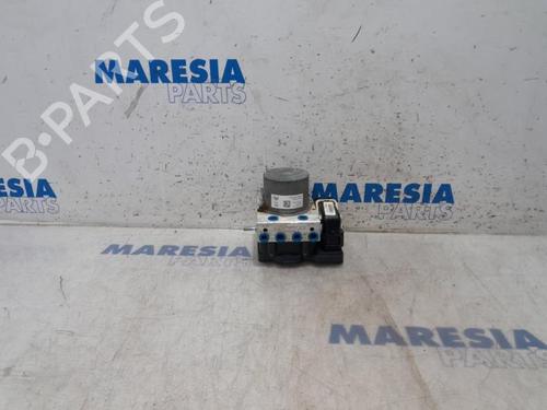 Used ABS pump CITROËN C4 CACTUS 1.2 THP 110 (110 hp) 31420494