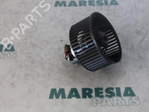 heater-blower-motor-renault-clio-ii-bb_-cb_-1998-1999-2000-2001-2002-2003-2004-2005-2006-2007-2008-2009-2010-2011-2012-2013-2014-2015-2016-31426145 main image