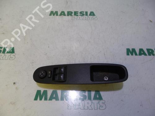 Used Switch FIAT GRANDE PUNTO (199_) 1.3 D Multijet (84 hp) 31396118