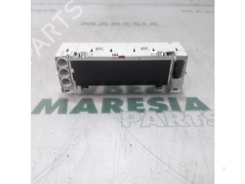 Used Electronic module RENAULT TWINGO II (CN0_) 1.2 16V (CN04, CN0B) (75 hp) 31428235