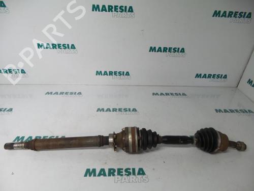 Used Right front driveshaft Right front driveshaft FIAT STILO (192_) 1.9 JTD (192_XF1A) (80 hp) 31384160 31384160