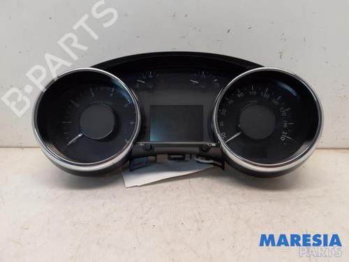 Used Instrument cluster PEUGEOT 5008 (0U_, 0E_) 1.6 16V (156 hp) 31464604