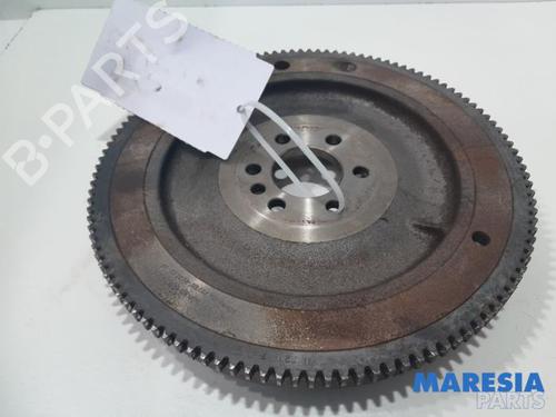 Used Flywheel CITROËN DS3 (SA_) 1.4 VTi 95 (95 hp) 31436986