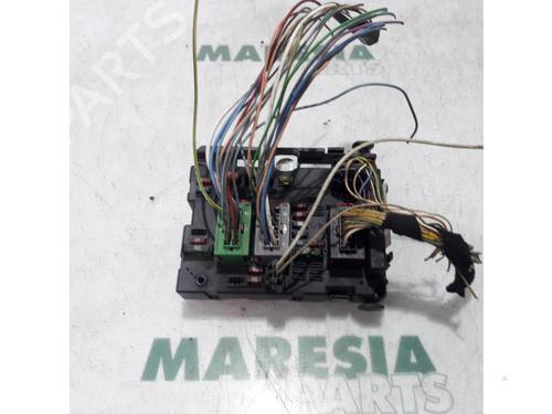 Used Fuse box PEUGEOT 307 SW (3H) 2.0 HDI 110 (107 hp) 31436327