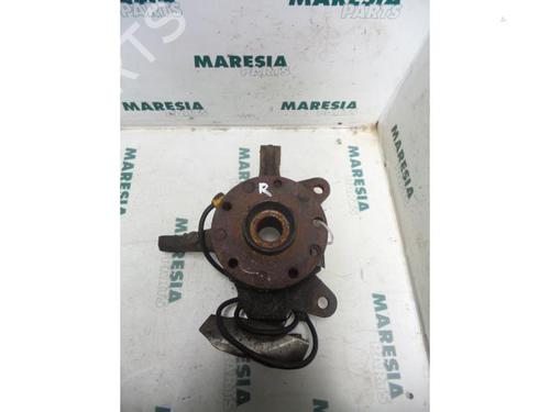Used Right front steering knuckle LANCIA KAPPA (838_) 2.4 20V (838AC1AA, 838AC11A) (175 hp) 31513348