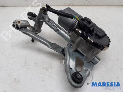 Used Front wiper motor PEUGEOT 5008 (0U_, 0E_) 1.6 16V (156 hp) 31404725
