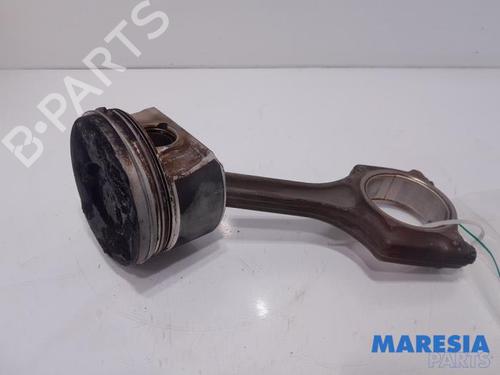 BP31527815O1 main image