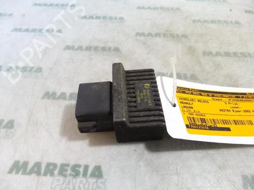 Used Electronic sensor RENAULT LAGUNA II Grandtour (KG0/1_) 1.9 dCi (KG0G) (120 hp) 31487553