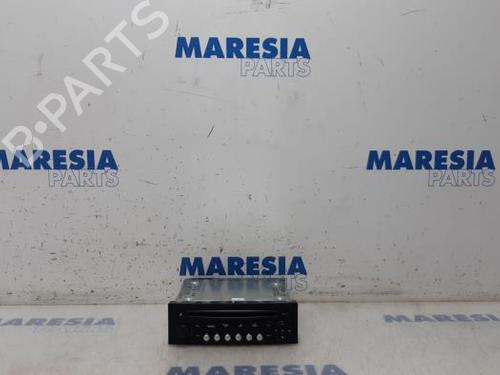 Used Radio CITROËN C3 II (SC_) 1.6 HDi (92 hp) 31391605