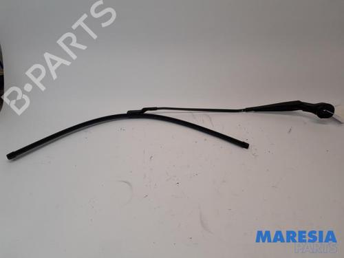 Used Front windshield wiper arm CITROËN C4 Picasso II 1.2 THP 130 (130 hp) 31514130
