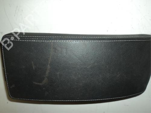 Armrest / Center console RENAULT MEGANE III Grandtour (KZ0/1) 1.5 dCi (KZ09, KZ0D, KZ1G, KZ29, KZ14, KZ1W, KZ10, KZ1F,... | BP31465080I20