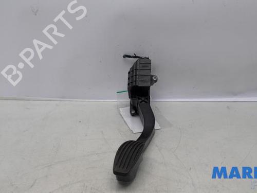Pedal FIAT 500 C (312_) 1.2 (312CXA1A, 312AXA1A) (69 hp) 31431054