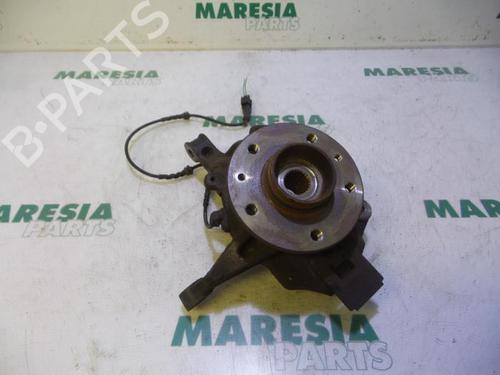 Used Right front steering knuckle RENAULT GRAND SCÉNIC III (JZ0/1_) 1.5 dCi (JZ09, JZ0D, JZ10, JZ14, JZ1G, JZ29, JZ2C) (110 hp) 31461484