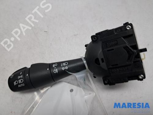 Used Headlight switch RENAULT CAPTUR I (J5_, H5_) 1.2 TCe 120 (120 hp) 31486387