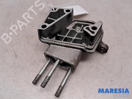 Used Gearbox mount FIAT PANDA (169_) 1.1 (169.AXA1A) (54 hp) 31419169