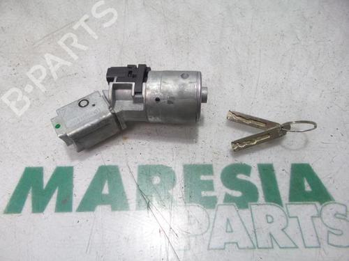ignition-barrel-peugeot-3008-i-mpv-0u_-2009-2010-2011-2012-2013-2014-2015-2016-2017-31504052 main image
