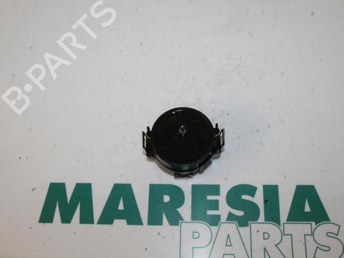Used Electronic sensor RENAULT MEGANE III Grandtour (KZ0/1) 1.5 dCi (KZ0C, KZ1A) (90 hp) 31522566