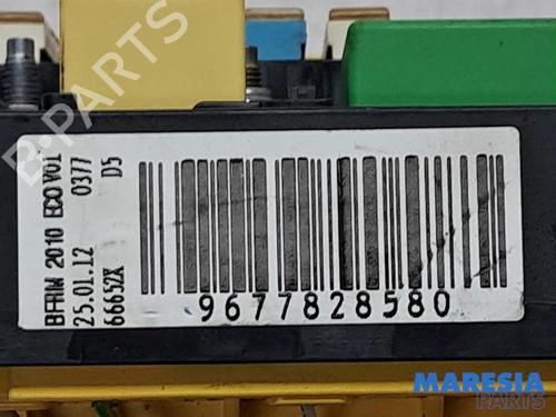 Fuse box PEUGEOT 208 I (CA_, CC_) 1.2 VTI 82 | BP31409779E1 