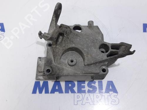 Used Gearbox mount RENAULT KANGOO (KC0/1_) 1.2 (KC0A, KC0K, KC0F, KC01) (58 hp) 31453423
