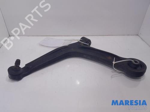 Used Left front suspension arm FIAT 500 (312_) 1.2 (312AXA1A) (69 hp) 31472756