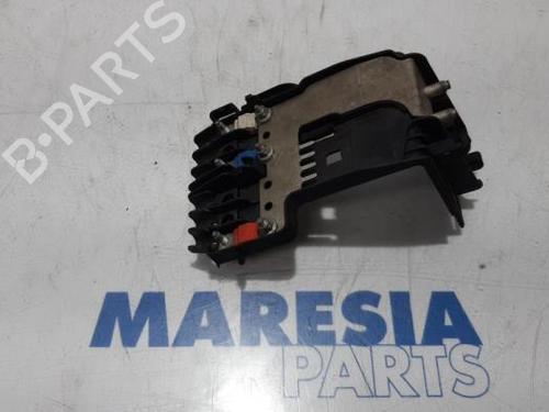 Used Fuse box PEUGEOT 308 I (4A_, 4C_) 1.6 16V (120 hp) 31399563
