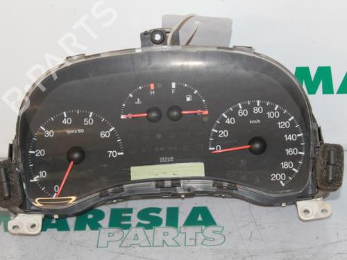 Used Instrument cluster FIAT PUNTO (188_) 1.9 JTD 80 (188.237, .257, .337, .357) (80 hp) 31498856