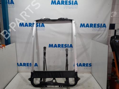 Used Switch PEUGEOT 5008 (0U_, 0E_) 1.6 HDi (112 hp) 31471713